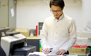 写真 購買スタッフ